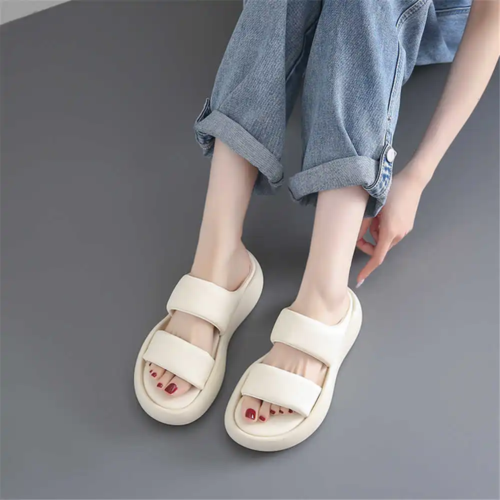 Size 39 Strips Summer Shoes Sa - Pilates Yoga House ulasan dan harga