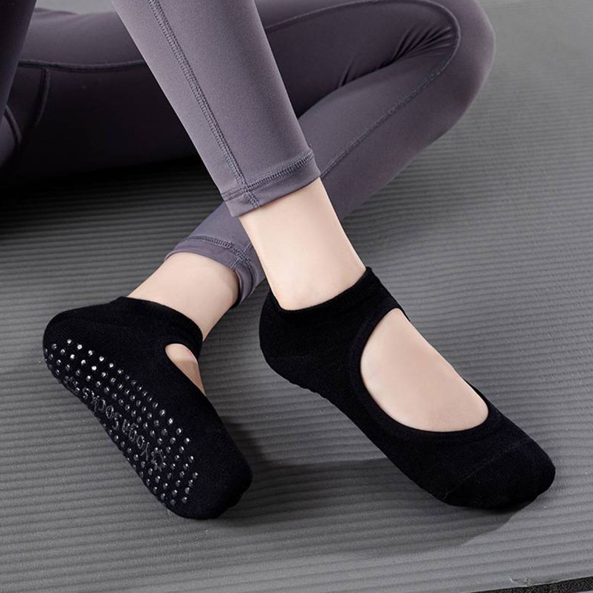 Non-Slip Yoga Socks for Women  - Pilates With Yoga ulasan dan harga